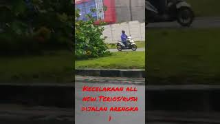 kecelakaan tunggal Terios / rush Pekanbaru