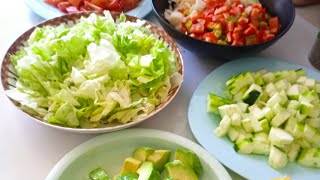 Today's video is a salad with vegetables and fruits. 🤗🙏