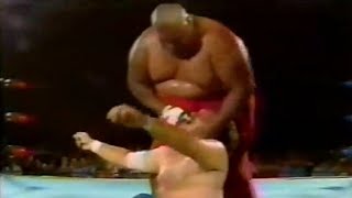 Abdullah The Butcher vs Lee  Ramsey