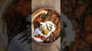 Mediterranean braised lentils with poached egg #vegetarianrecipe