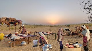 Amazing life of women living in Cholistan desert || Cooking breakfast || pakistan village life