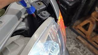 2002 TOYOTA TUNDRA ADJUST HEADLIGHT