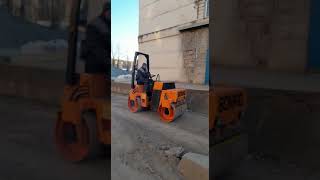 Обзор тротуарного катка Bomag 120 AD