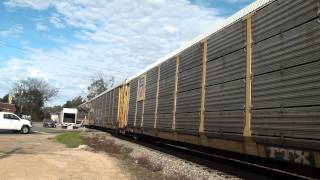 UNUSUAL! CSX Q208 heads westbound with all UP power including UP C40-8 with grafitti.