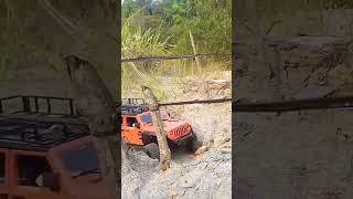 #shortsvideo #miniadventure #landroverdefender #jeeprubicon #rcadventure #rccrawler