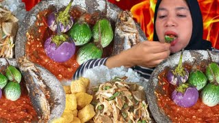 PEDESNYA KAREDOK, SAMBEL TERASI, LALAPAN TERONG & IKAN ASIN SAMPE KALAP MAKANNYA // MUKBANGINDONESIA