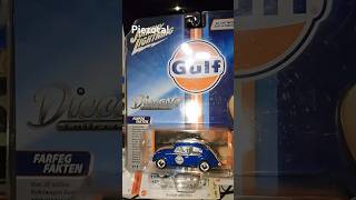 No es HOT WHEELS! JOHNNY LIGHTNING! 1966 VW BEETLE! JOYOTA DEL MAL!! GRACIAS!! JOSÉ P0R ENVIARLA!!!