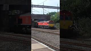 DB Cargo 66175 ‘Rail Riders Express’ powering through Tamworth #class66 #railriders #trains #shorts