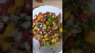 Perfect Mango Lettuce Salsa Salad