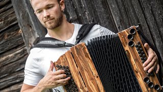 Willkommen bei Harmonicademy, eine Harmonika Schule aus Südtirol von Manuel Merler!