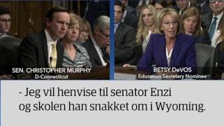 Donald Trump vil ha Betsy DeVos som ny utdanningsminister  Senatet får hakeslepp av svarene hennes