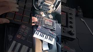 "30-Minute Work Break Beats: Creating Magic with Akai MPC Live & MPK Mini!"