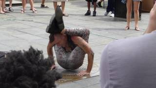 Bendy Australian Guy in Jackson Square