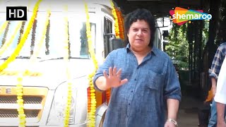 Sajid Khan & Others celebrity Present To Pay Last Respects To Himesh Reshammiya's Father Shri Vipin