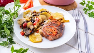 🍖 Стейки из свинины с овощами в духовке - рецепт вкусного обеда