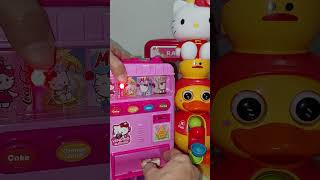 Mini hello kitty waiting for a coffee! #asmr  #shortsvideo #trending #viralvideo