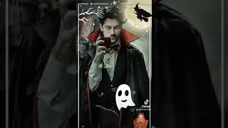 BURAK OZCIVIT- FELIZ DÍA DOMINGO HALLOWEEN 🎃 LES DESEA NUESTRO AMOR🧔🏻‍♂️🖤🩸💋🦇🧛‍♂️🇹🇷🇺🇸