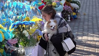 No comment: gli ucraini in piazza Maidan commemorano i soldati caduti e dispersi