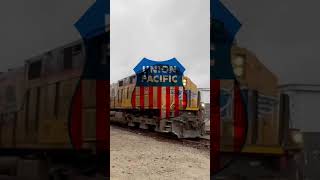 Union Pacific #trainhorns #unionpacificrailroad #defects #railfan #railroad #railfan #train