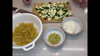 Pasta cremosa alle zucchine