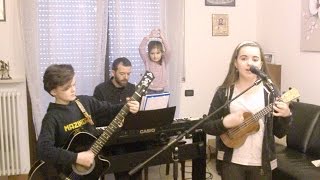 tre parole cover con voce chitarra ukulele e piano