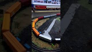 Trem carga na maquete (teste)