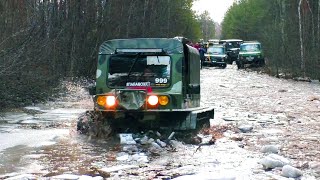 ЛЕДОВОЕ ПОБОИЩЕ! Лютый ВЕЗДЕХОД. Патруль на ПОРТАЛАХ. Порвали НИВУ. Весеннее бездорожье 2020 Болото