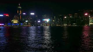 Hong Kong: Nächtliche Skyline von Kowloon aus gesehen