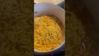 Ain’t nothin like some good ramen #pleasesubscribe #foodie #streetfood #shorts #viral #trending #fyp