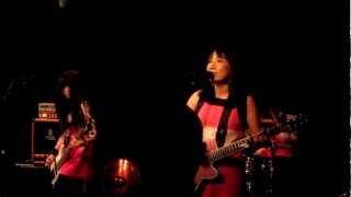 Shonen Knife 少年ナイフ - Pop Tune (Live in Oslo)