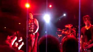 Papa Roach - Between Angels And Insects II (Trabando, Paris, France) 14.12.2010