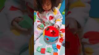 Lynezy love Playing Anpanman shapes sorter