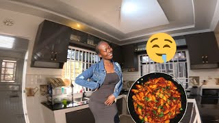 PREPARING A MOUTH WATERING MEAL🤤 FOR MY NEW GUEST IN OUR NEW HOME 🏡||SEE HOW THEY  REACTED ❤️