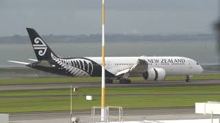 Live from Auckland Airport for the first time - Morning Session