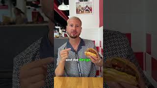 Der beste Fast Food Burger 🍔 #jonathanundalina #foodvlog