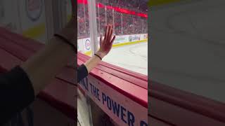 BANGING ON GLASS IS MANDATORY! 🤚🏽 THE GOOD OL HOCKEY GAME 🏒 🥅