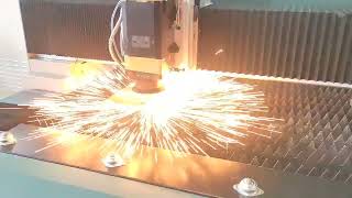 12KW machine test video (cutting 30mm carbon steel)