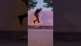 Learning a nose slide 3 shuv out #skateboarding