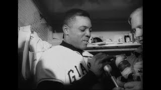 Baseball Hall of Famer Willie Mays 512th HR - 1965