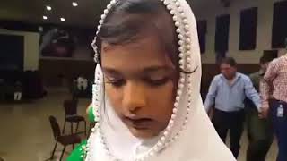 Pakistani girls singing beautiful song