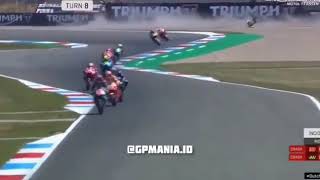 NGERI !!!-Detik - detik Valentino Rossi jatuh di MotoGP Assen 2019