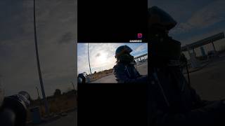 Moto y carretera