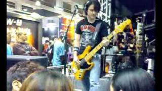 EX4 - Another Brick in The Wall (Expo Music 2008)