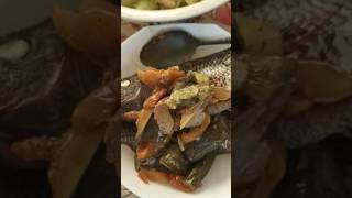 Paksiw na Tilapia with Ginisang Cabbage #food #ytshorts #fish #vegestables #yummy