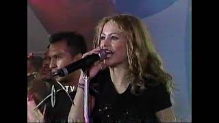 Paulina Rubio - Y Yo Sigo Aquí en vivo (Espacio 2000)