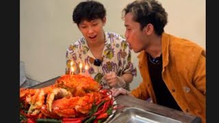 Mukbang kepiting Alaska terpedas