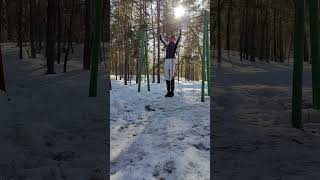 Подтягивания с резинкой (для начинающих) #sportsgirl #workout