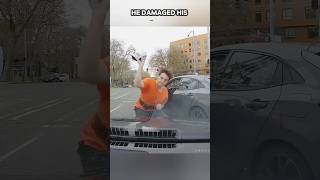 Road Rager Goes Crazy Over Honk 😬