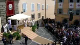 Papa Francesco , Angelus a Castelgandolfo per l'Assunzione 15 08 2013