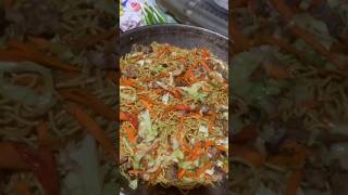 YUMMY PANCIT 😋 #trending #rosespain #food #shorts #short #viralvideo #satisfying #fyp #foryou